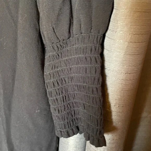 1 State shirt dress. Black. Comes with liner/slip. - Picture 2 of 10